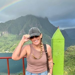 Meet your Posher, Alana